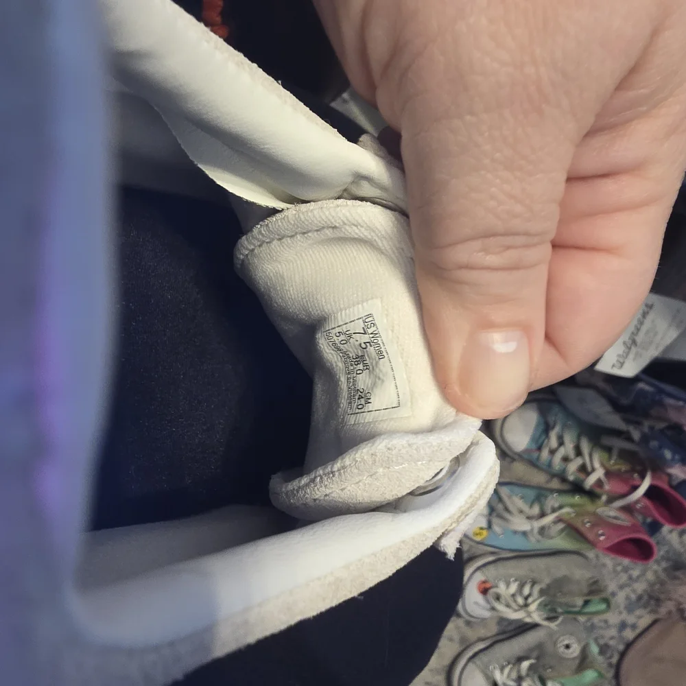 VANS Sneakers Women's Size 7.5 Leopard Print Skate Board Lace Up Shoes 507698 - Picture 4 of 6